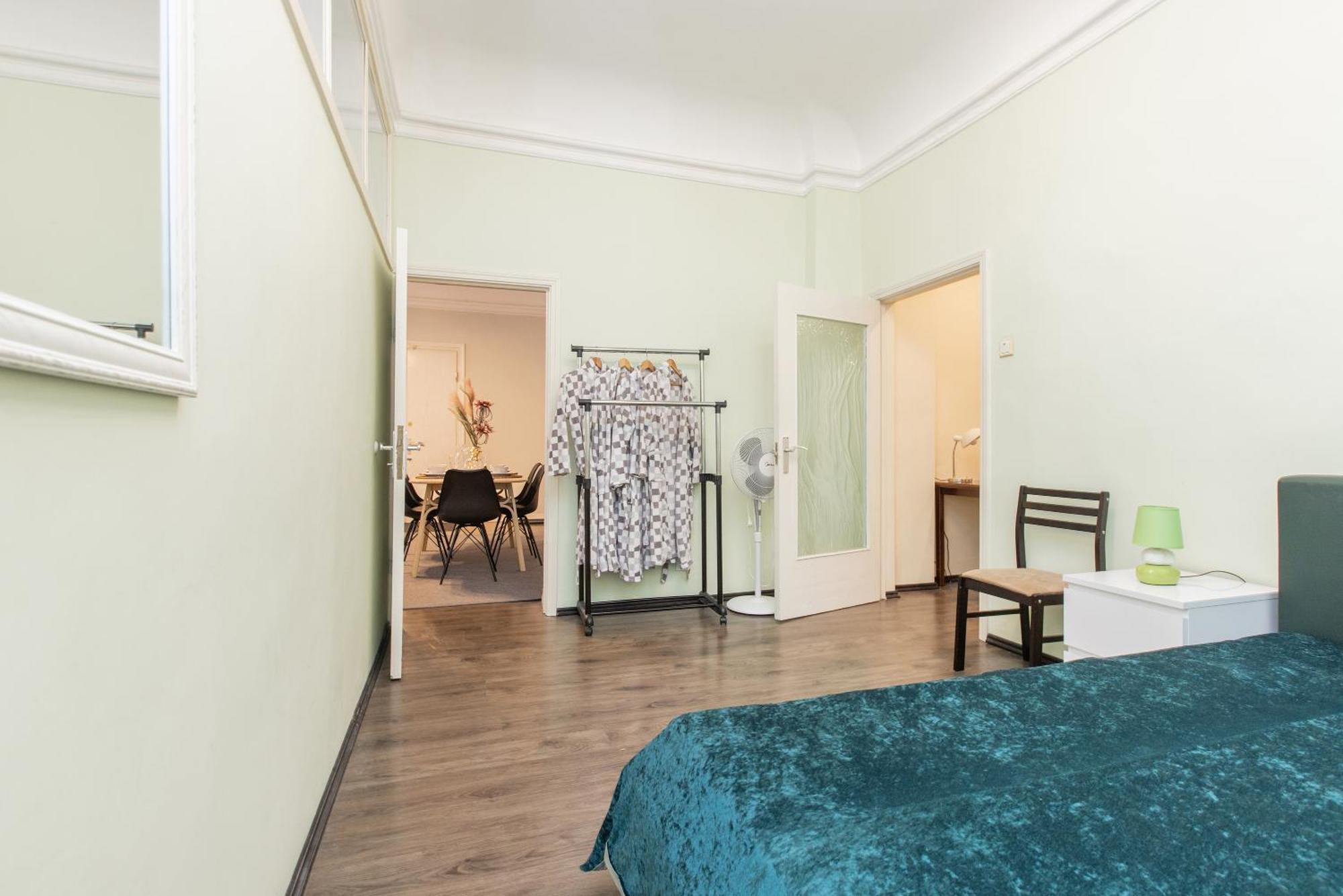 Large Vacation Apartments In The Old Town Ryga Zewnętrze zdjęcie